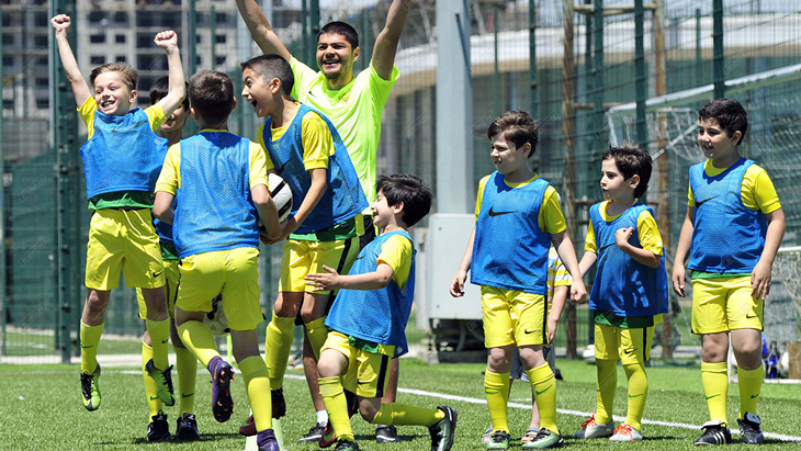 Юные футболисты «Анжи»