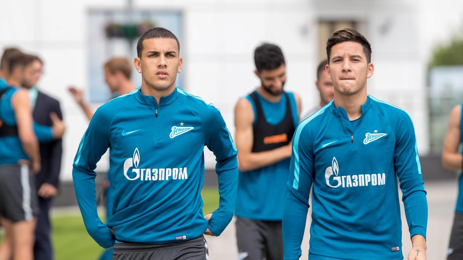 Себастьян Дриусси (справа) и Леандро Паредес