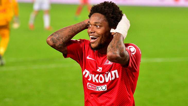 Луис Адриано