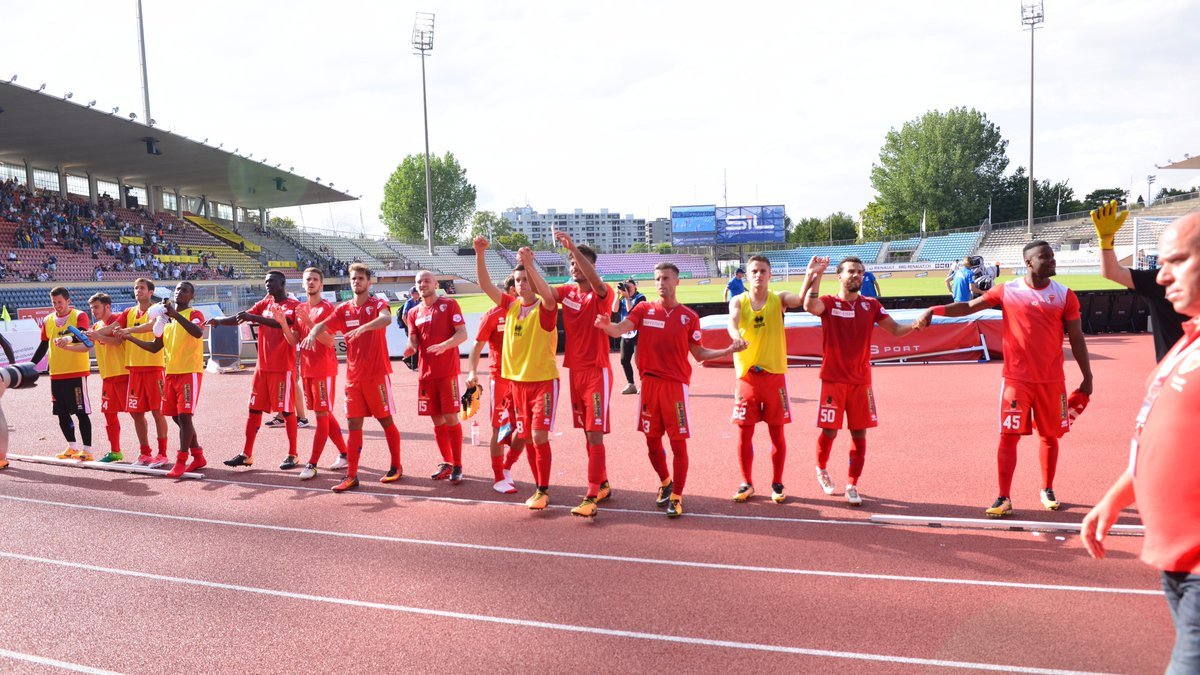 Футболисты «Сьона»