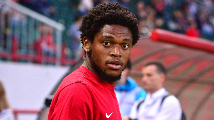 Луис Адриано