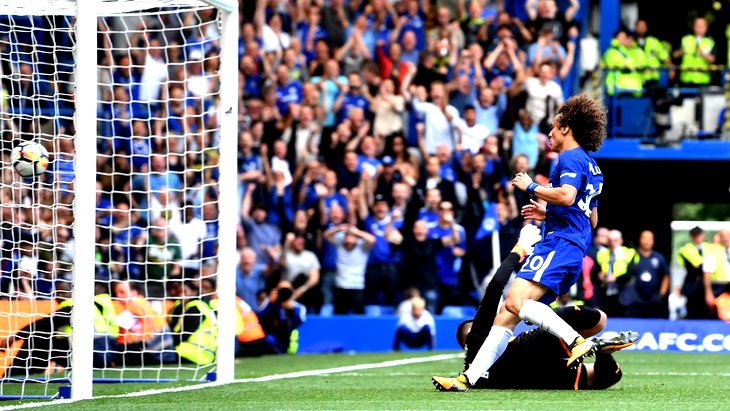 «Челси» начал защиту чемпионского титула с поражения