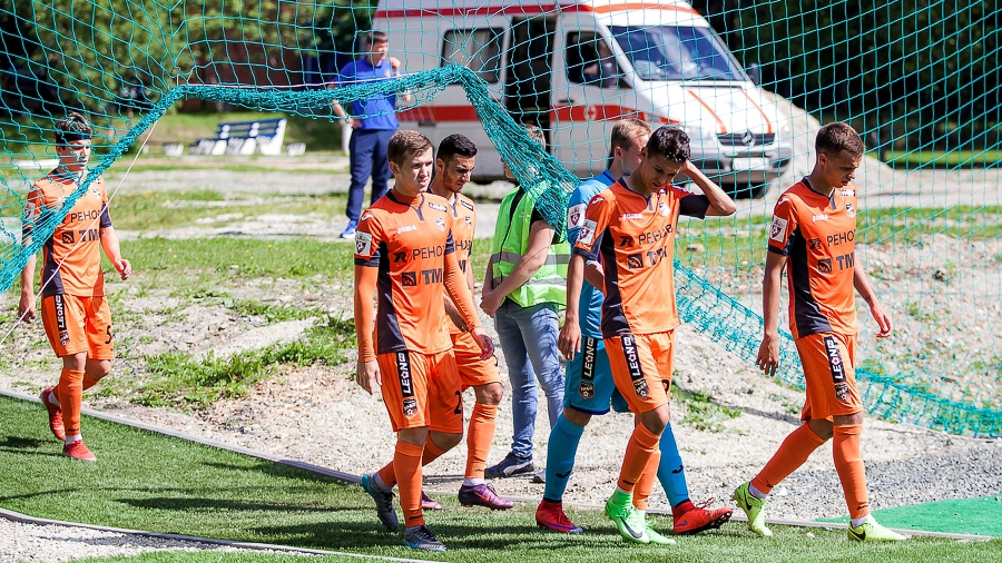 «Шмели» продлили свою серию без побед