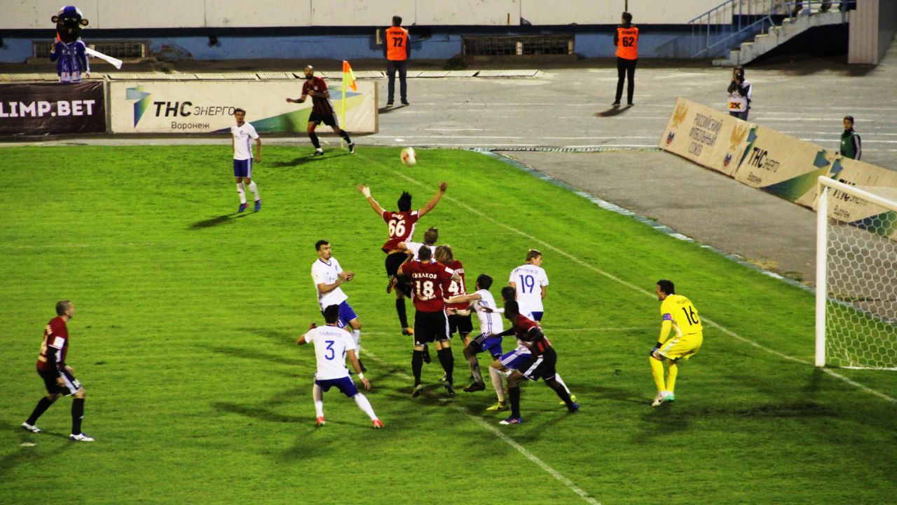 «Амкар» победил «Факел» в Воронеже