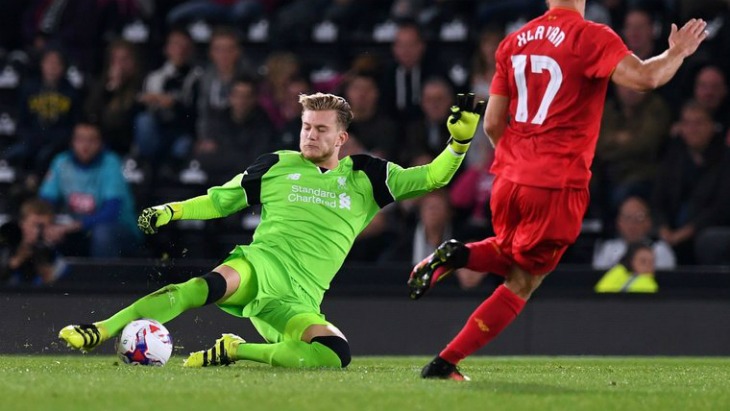 Лорис Кариус