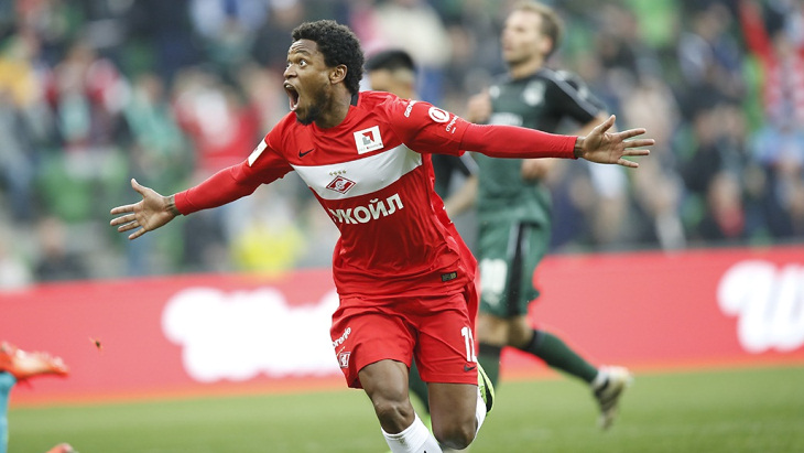 Луис Адриано