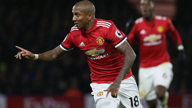 Эшли Янг стал героем матча