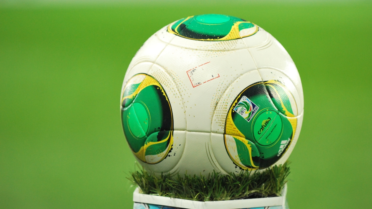 В Китае продлили стопроцентный налог на трансферы