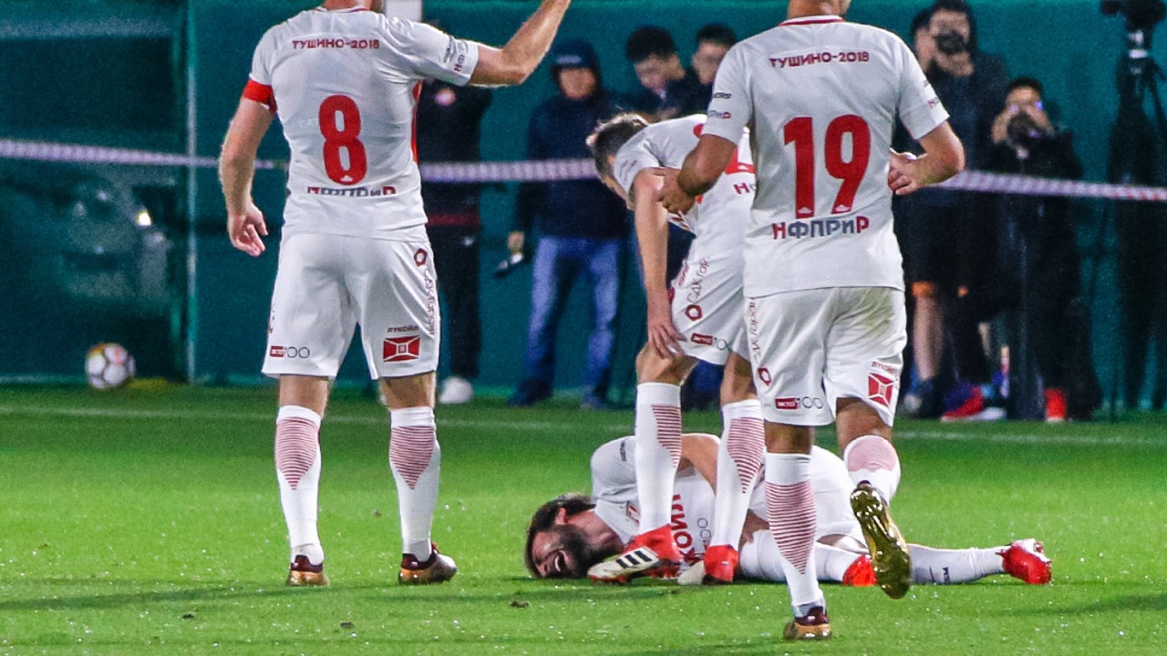 Артем Дзюба