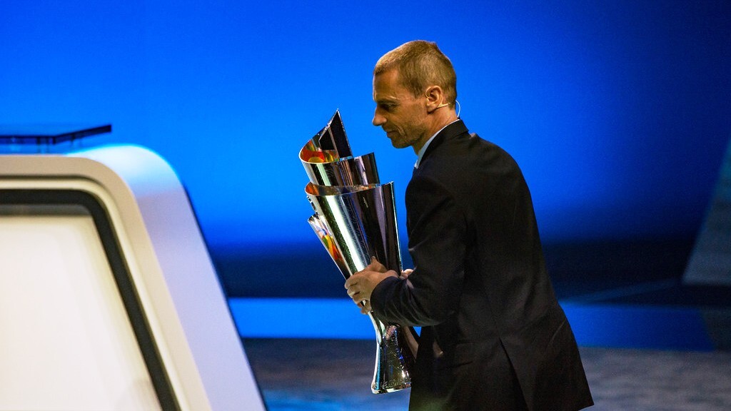 Александер Чеферин