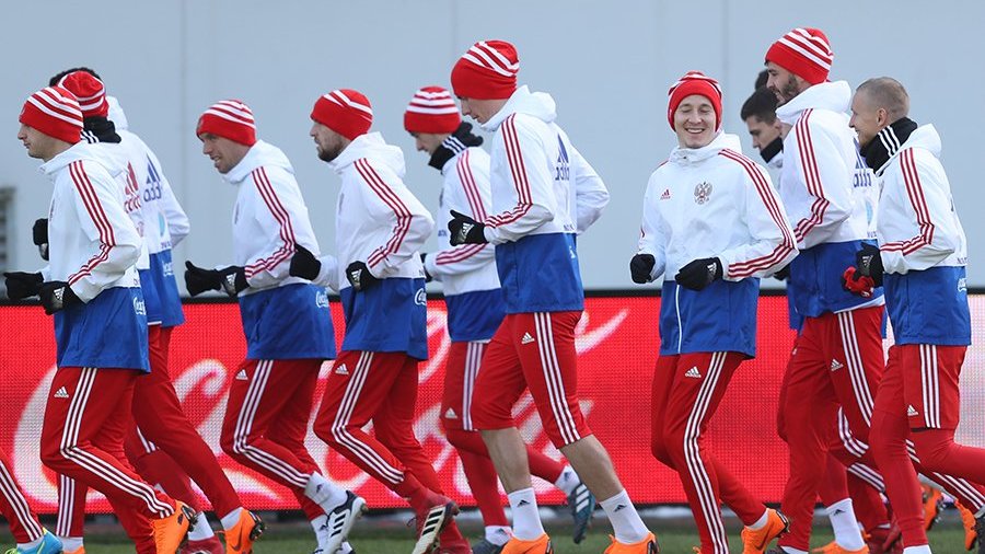 Сборная России в 12:00 выехала на тренировку на «Арену Химки»