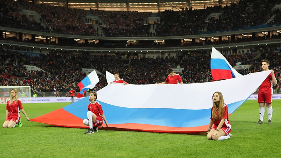 56,7 тысячи москвичей и гостей столицы уехали домой на общественном транспорте