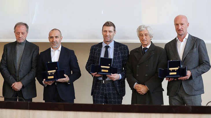 Обладатели награды