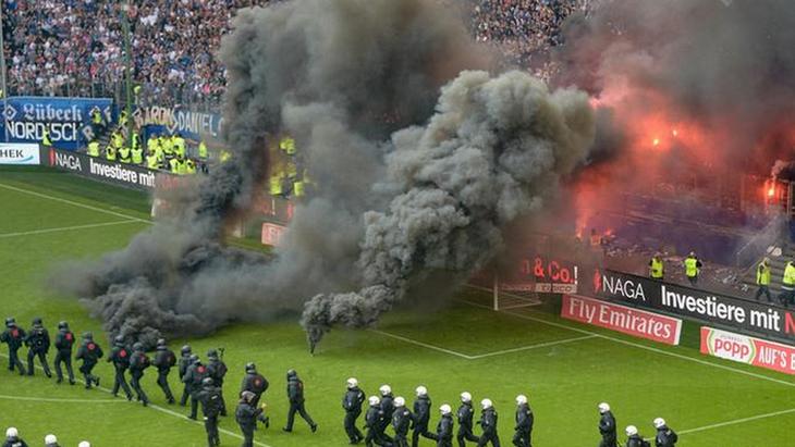 Беспорядки на стадионе