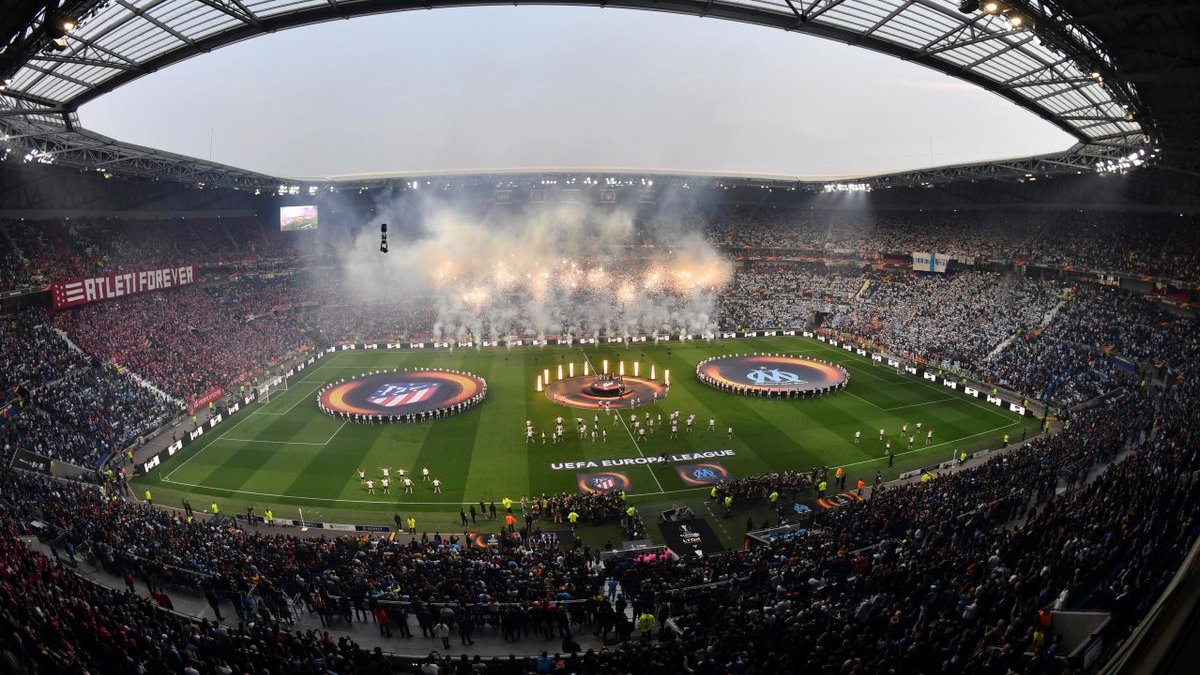 Полиция задержала 21 болельщика