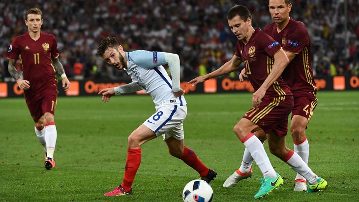 Момент игры против сборной Англии