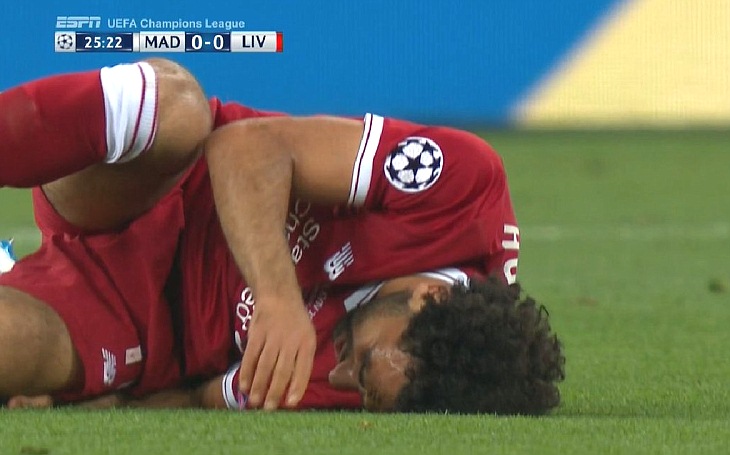 Мохаммед Салах получает травму