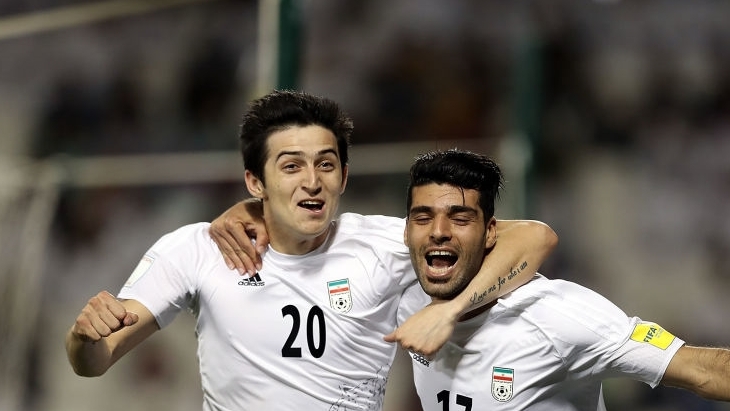 Сердар Азмун (слева)