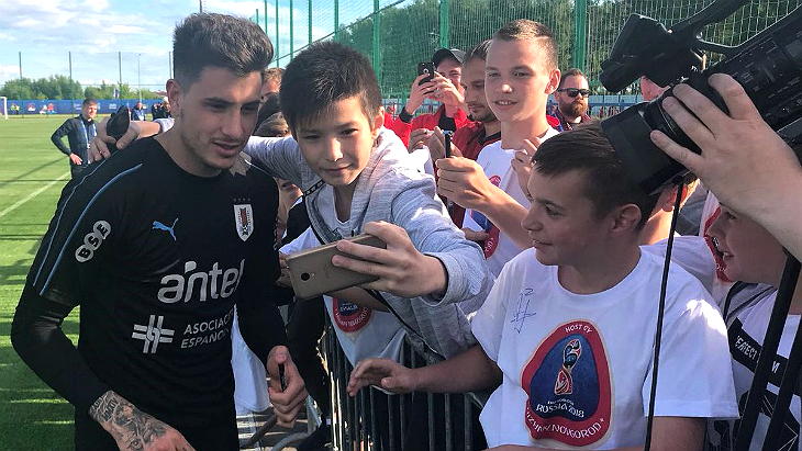 Хосе Хименес с болельщиками