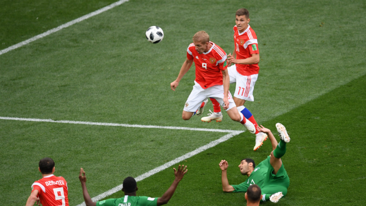 Летающий Газинский забивает гол