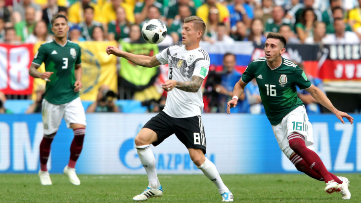 Кроос проверил перекладину на прочность