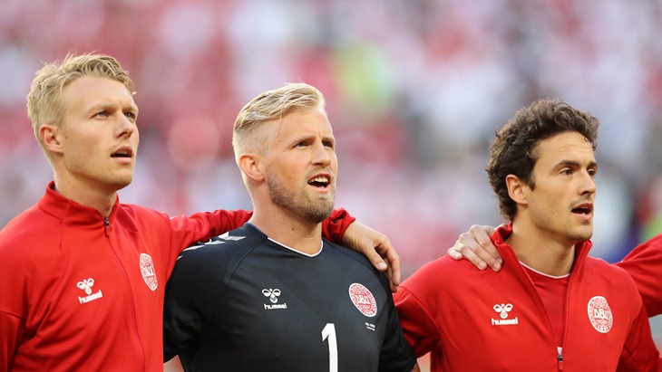 Датчане уже набрали три очка