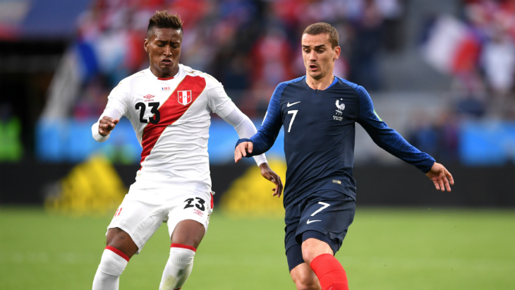 На счету Акино только желтая карточка