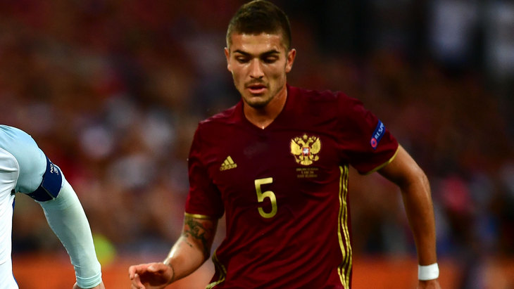 Роман Нойштедтер