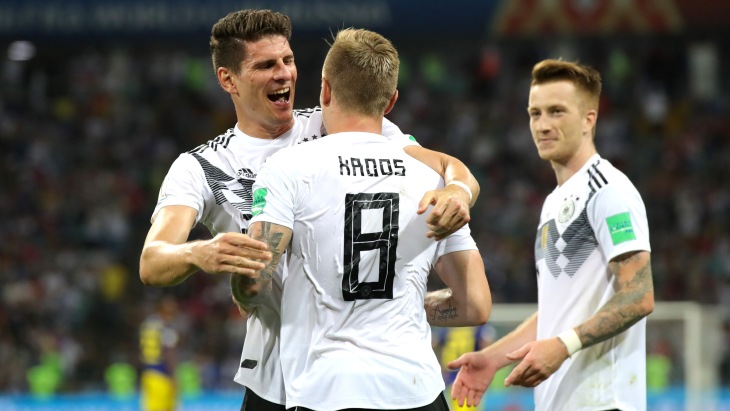 Немцы заканчивали матч в меньшинстве