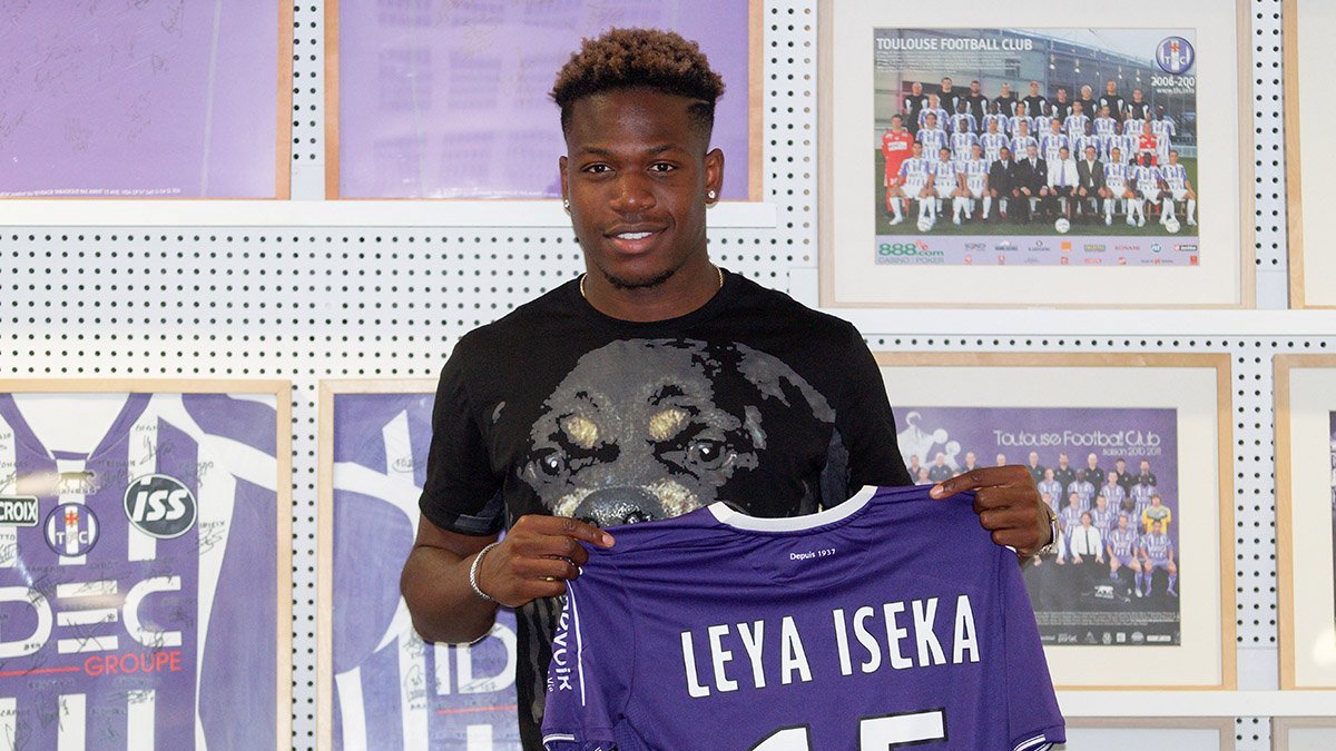 Аарон Лейя-Исека