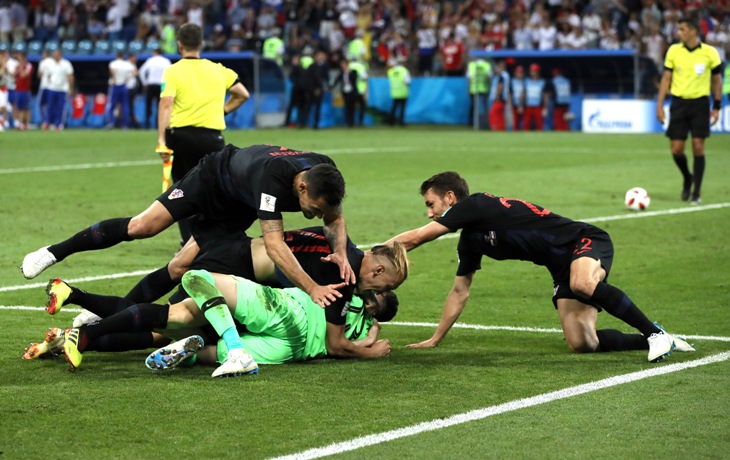 Хорваты празднуют выход в четвертьфинал