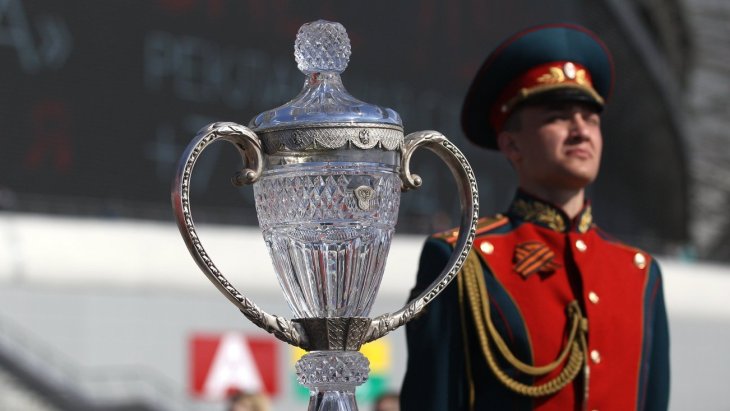 За трофей продолжают борьбу 32 комнады