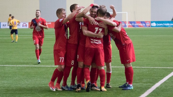 Футболисты «Енисея»