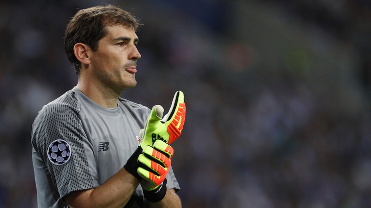 Икер Касильяс