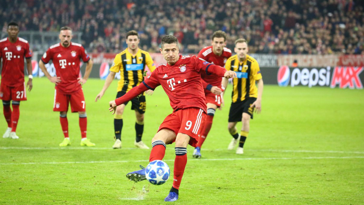 «Бавария» — «АЕК»