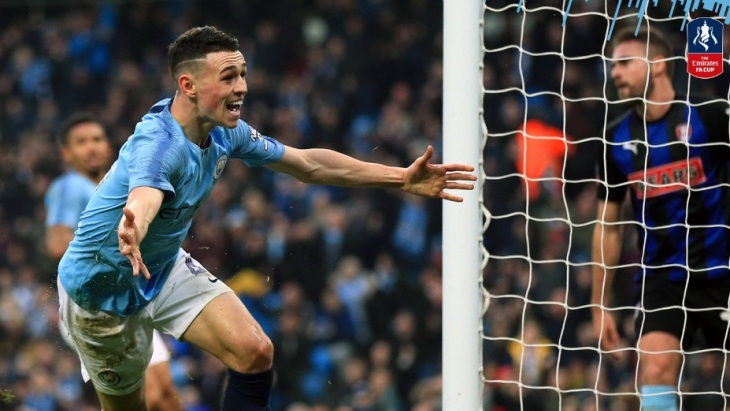 «Сити» уничтожил соперника