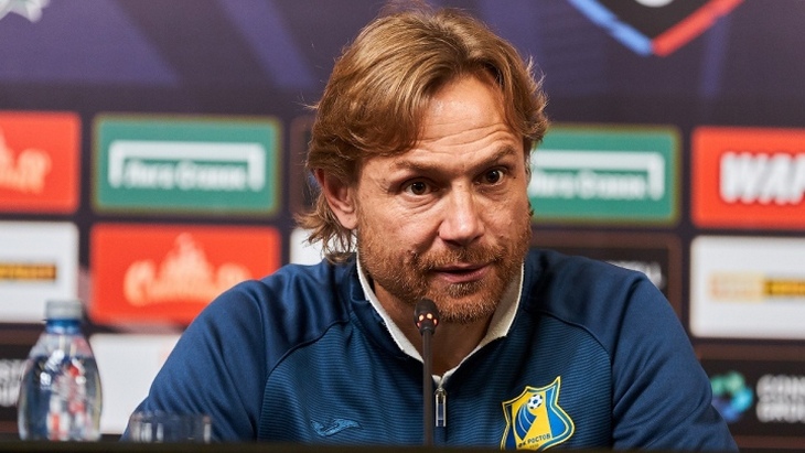 Валерий Карпин