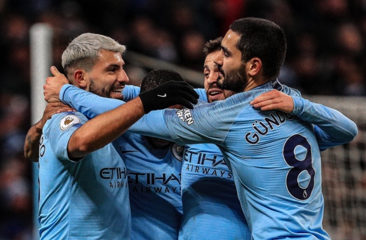 Агуэро ведет команду за собой