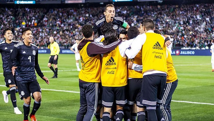 Футболисты сборной Мексики