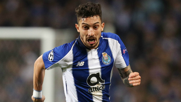 Алекс Теллес