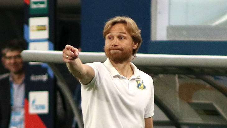 Валерий Карпин