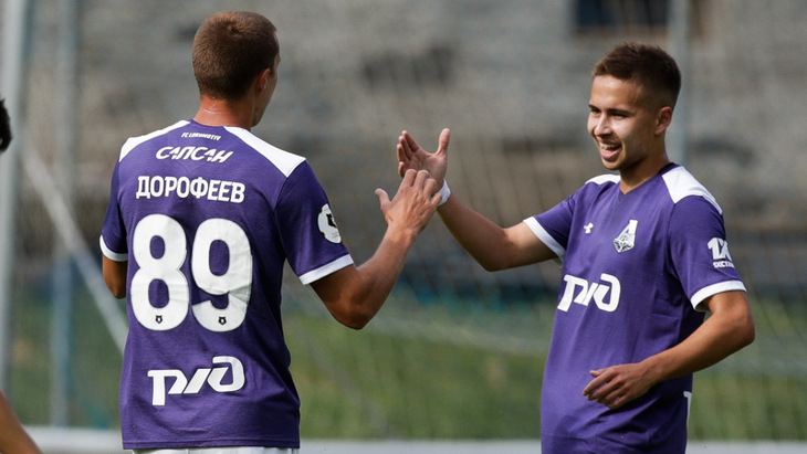 Футболисты «Локомотива»