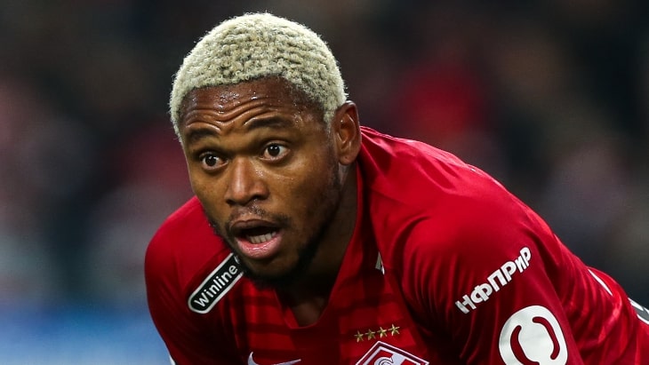 Луис Адриано