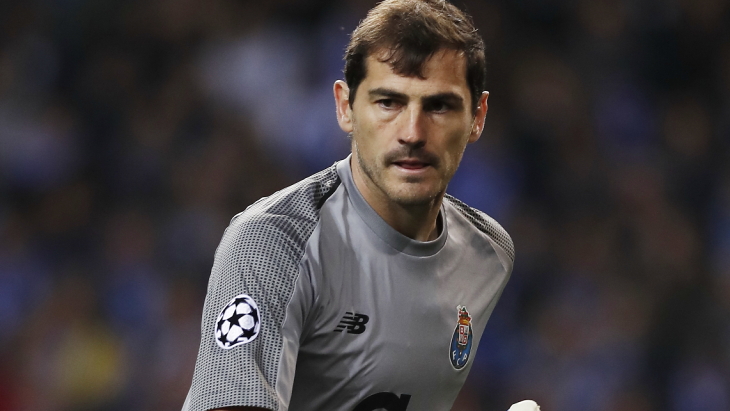 Икер Касильяс