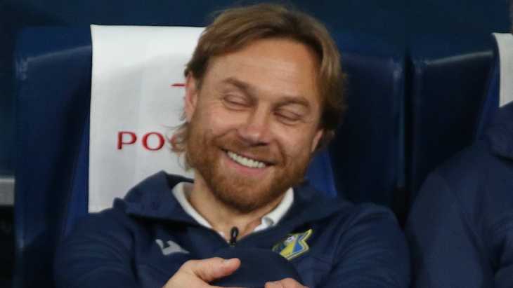 Валерий Карпин