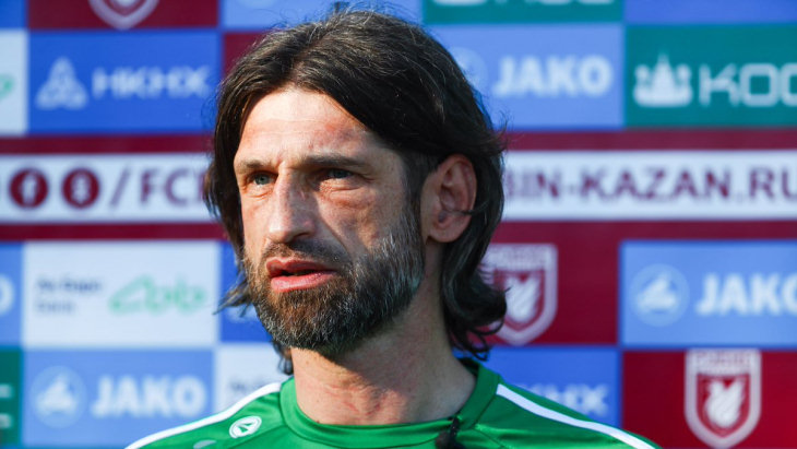 Роман Шаронов