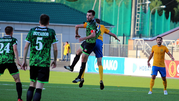 «Нефтехимик»