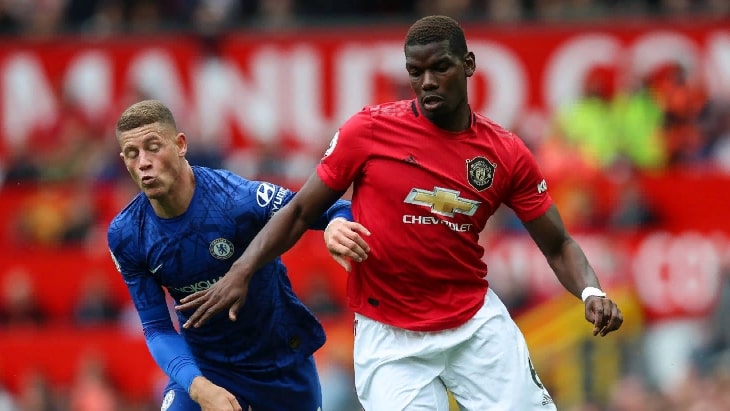 Поль Погба в матче с «Челси»