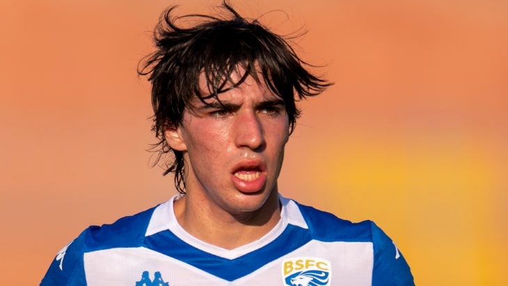 Сандро Тонали