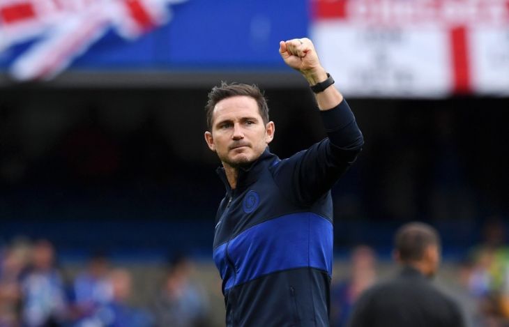 Фрэнк Лэмпард справляется со своими задачами